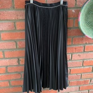 Misha Nonoo Pleated Black Skirt White trim XS